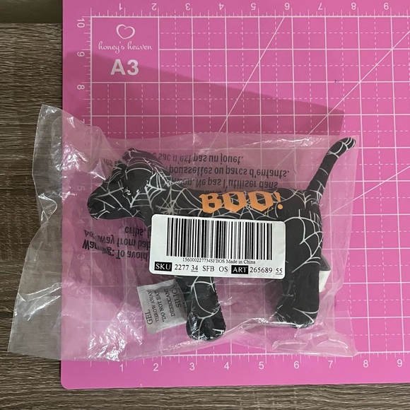 PINK Victoria's Secret Accessories Limited Edition Pink Victorias